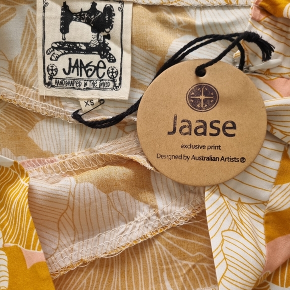 Jaase BNWT Short Skirt Size Extra Small - Picture 4 of 4